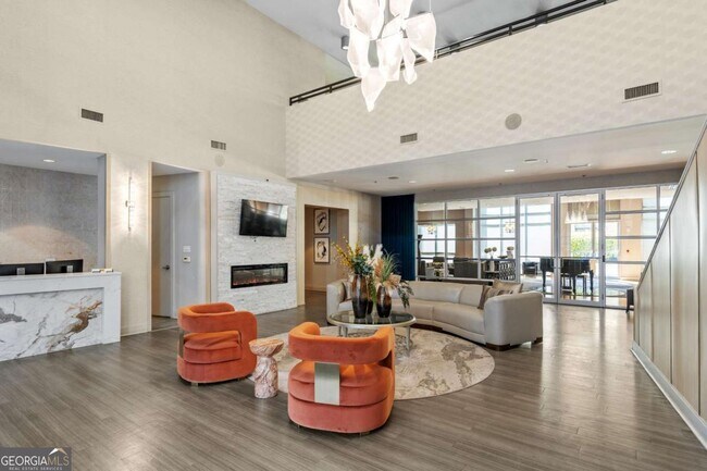 Building Photo - 711 Cosmopolitan Dr NE