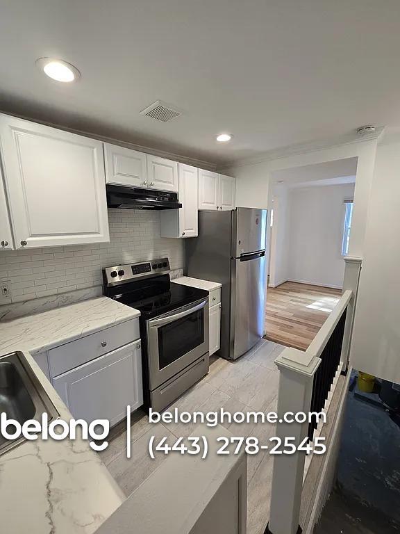 Building Photo - 822 Warburton Ln