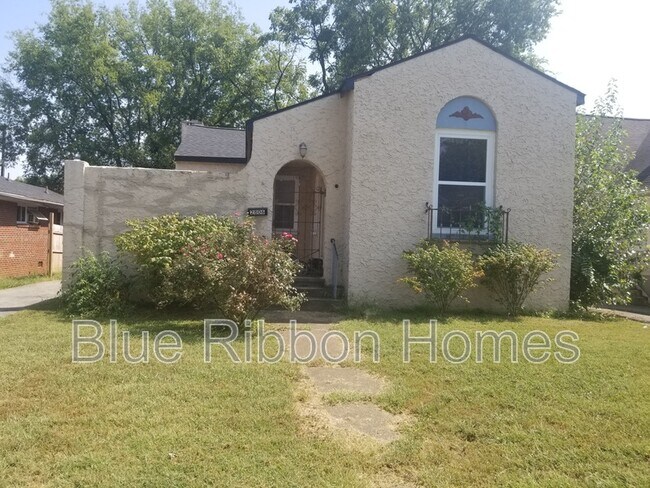 Building Photo - 2806 E 5th Ave