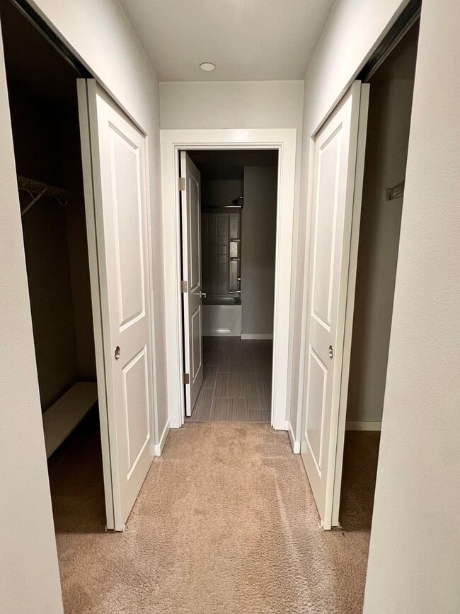 Building Photo - 3Bd/3Ba Lynnwood Townhouse