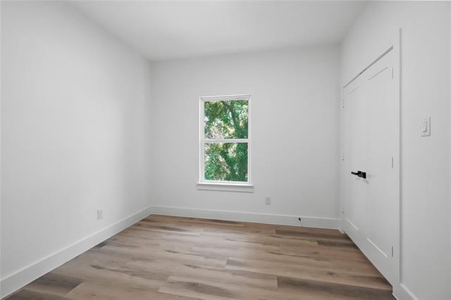 Building Photo - 5212 Colonial Ave