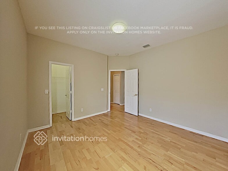 Building Photo - 7214 Colonial Lake Dr