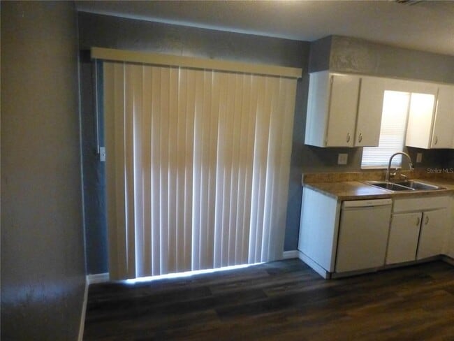 Building Photo - 197 Highland Rd