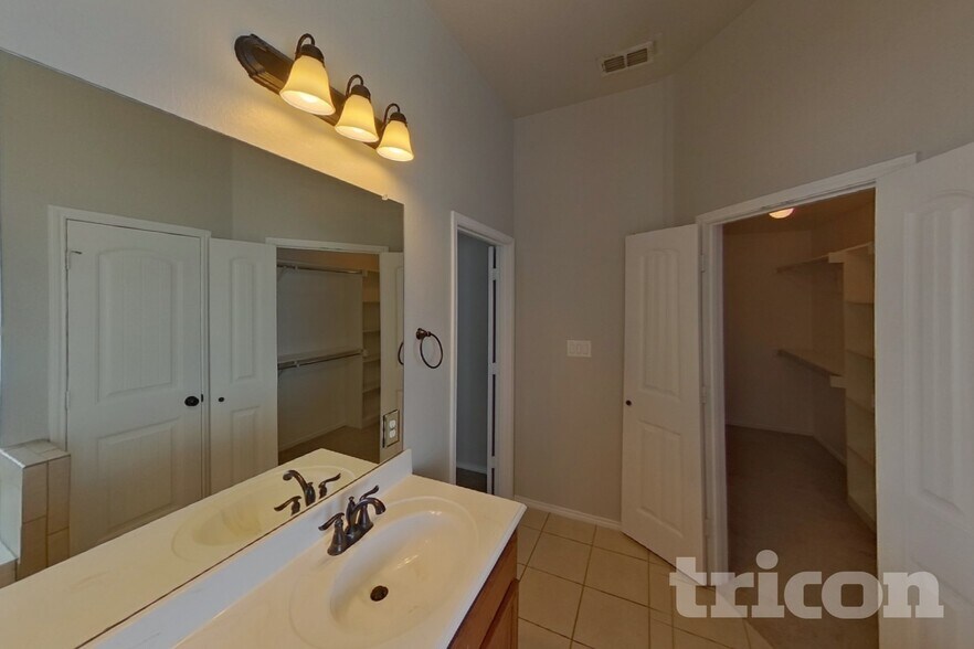 Building Photo - 1713 Meadowlark Lane Royse City TX