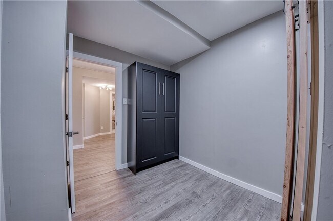 Building Photo - 320 Fort Duquesne Blvd