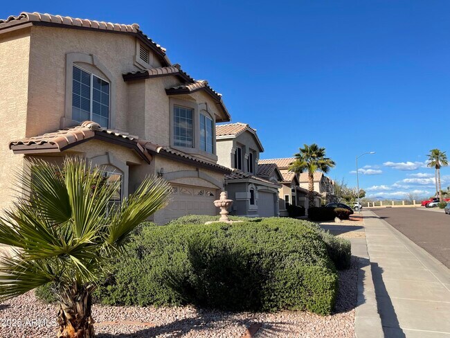 Building Photo - 1702 E Blackhawk Dr