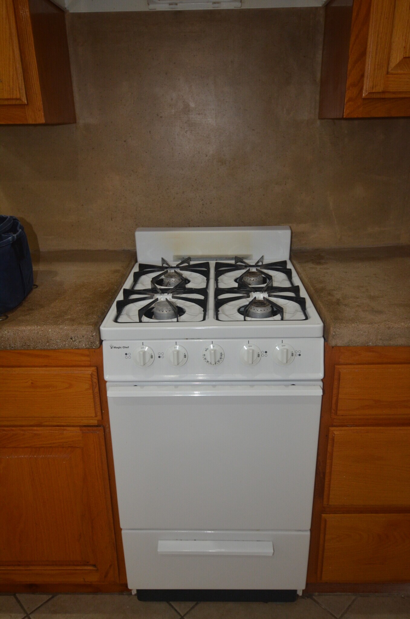 Building Photo - 19201 Strathern St