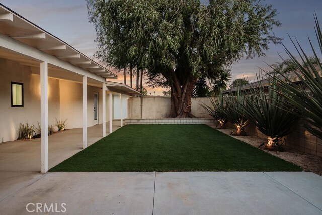 Building Photo - 2015 Irvine Ave