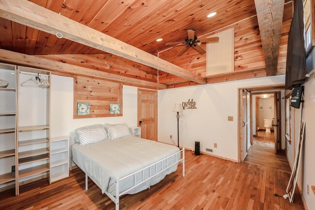 Building Photo - 40 Chemung Rd