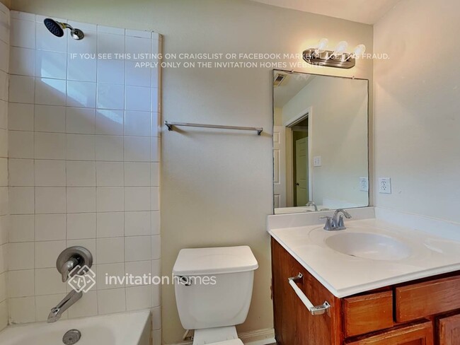 Building Photo - 22218 Doubletree Park Dr