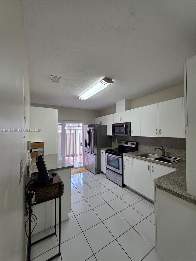 Building Photo - 8905 NW 121st St