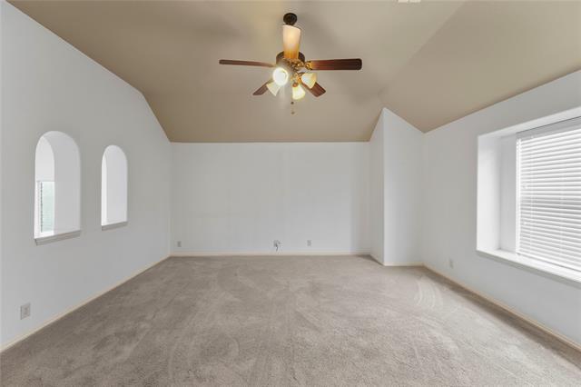 Building Photo - 1204 E Shawnee Dr