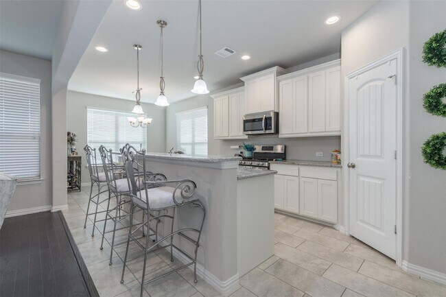 Building Photo - MOVE-IN SPECIAL! This beautiful home, located in the desirable EMS-ISD is what you've been lookin...