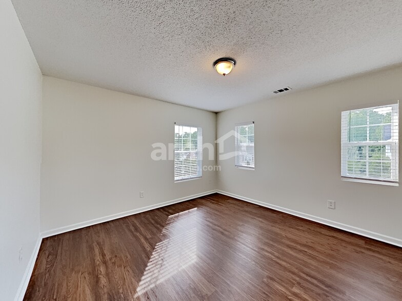 Building Photo - 6012 Ricker Rd