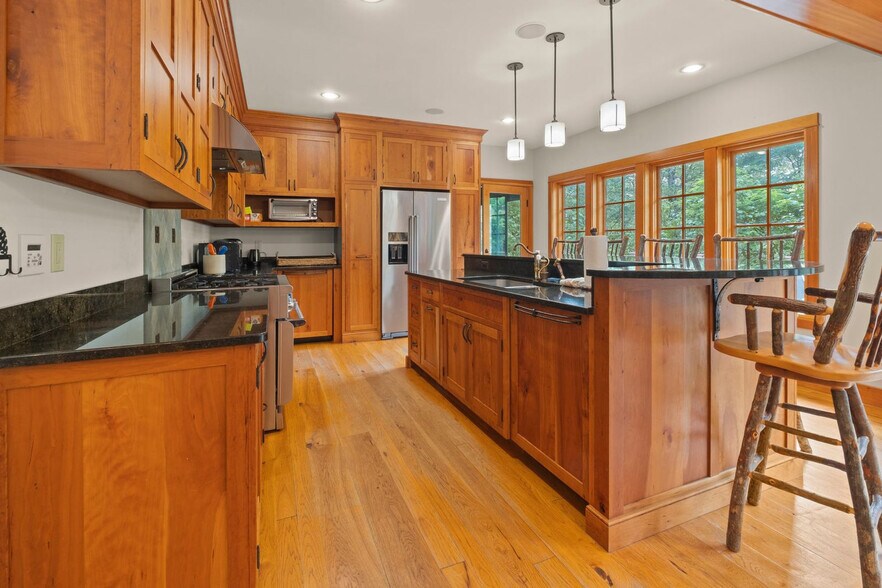 Building Photo - 12 Yellow Birch Cir