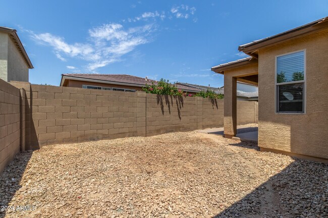 Building Photo - 4808 W Lydia Ln