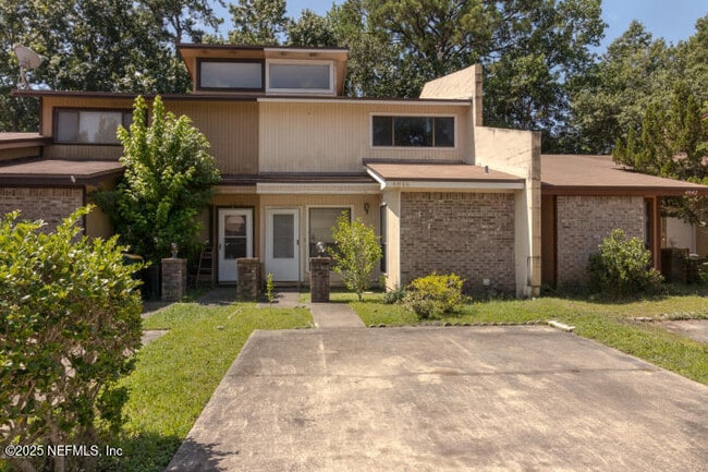 Primary Photo - 4846 Kingsmeadow Ln