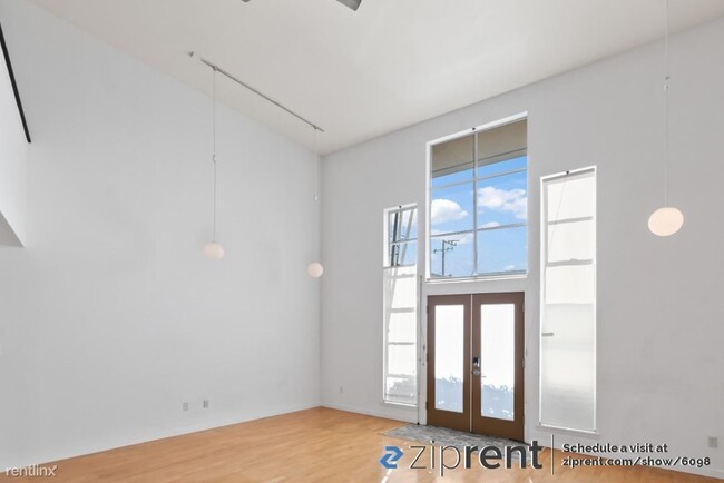 Building Photo - 2 br, 1 bath Condo - 311 4th St, Oakland, ...