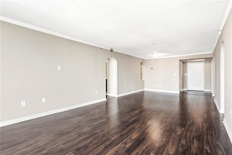Building Photo - 2870 Pharr Ct S Northwest