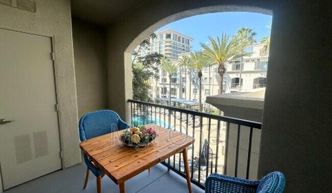 Building Photo - 2379 Scholarship