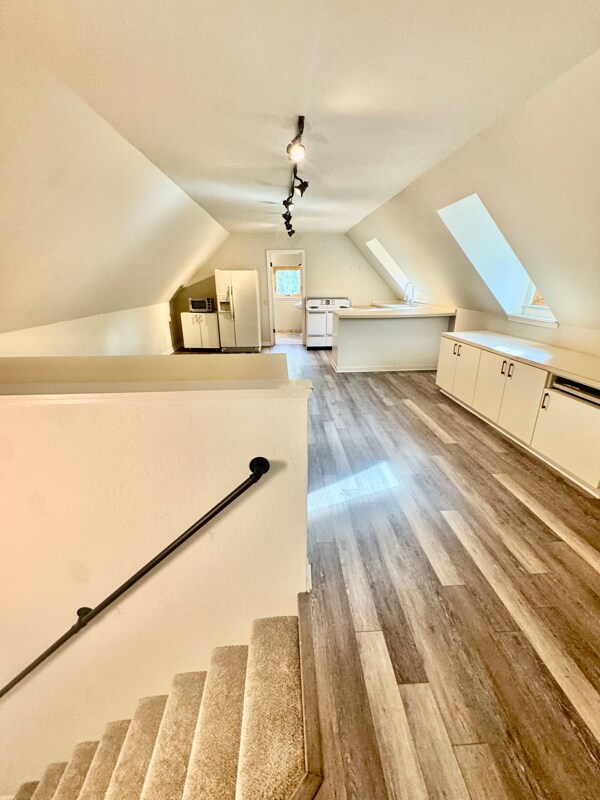 Building Photo - 1550 Indian Valley Rd