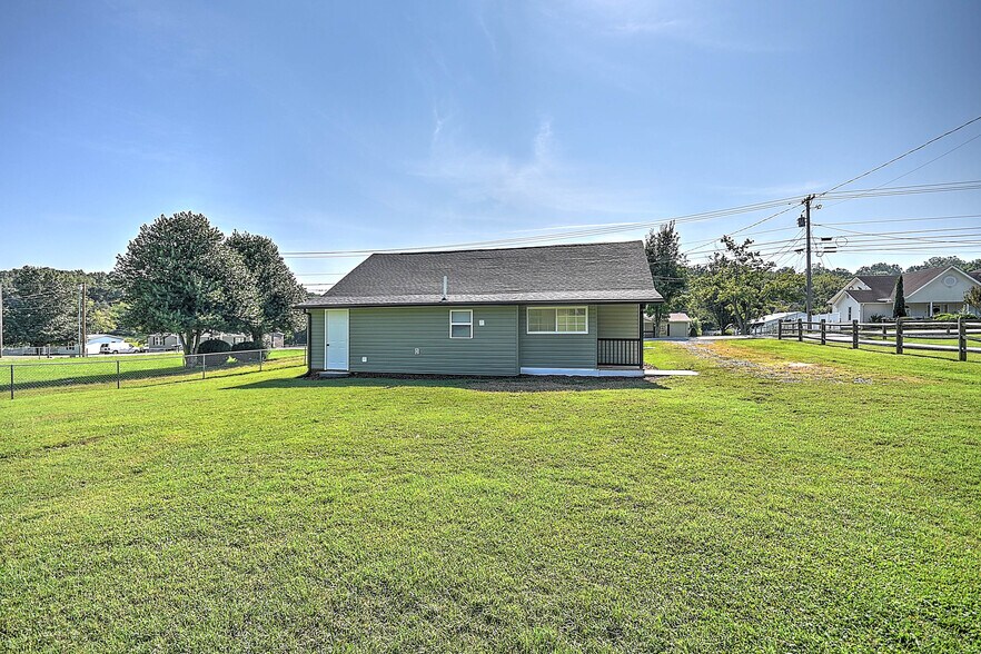 Building Photo - 145 Buttermilk Rd