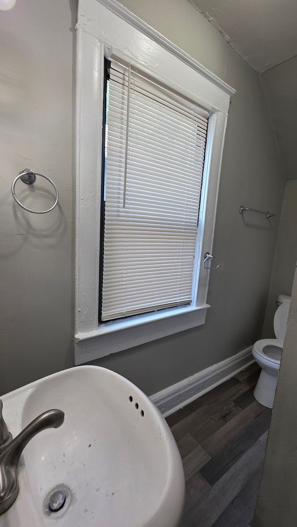 Building Photo - 3 Bed 2 Bath Rare to Rent!