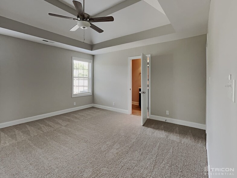 Building Photo - 1489 Coronado Dr