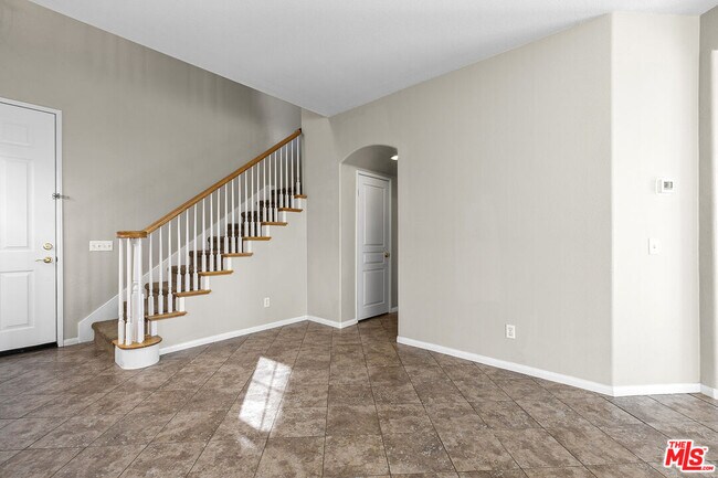Building Photo - 30319 Cedar Oak Ln