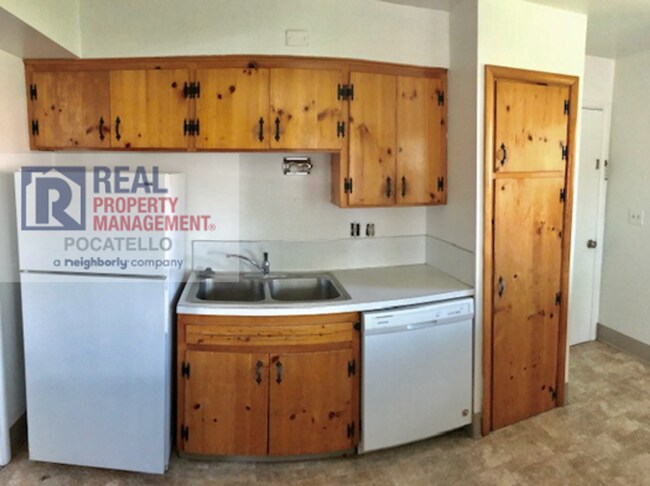 Building Photo - 2235 Pocatello Creek Rd