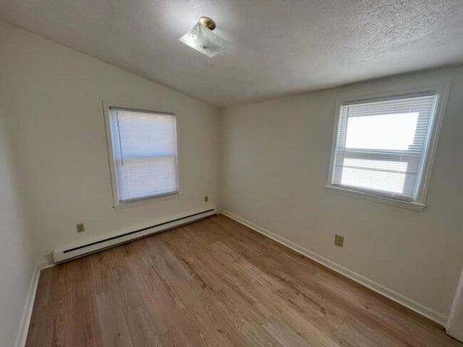 Building Photo - Downey Street