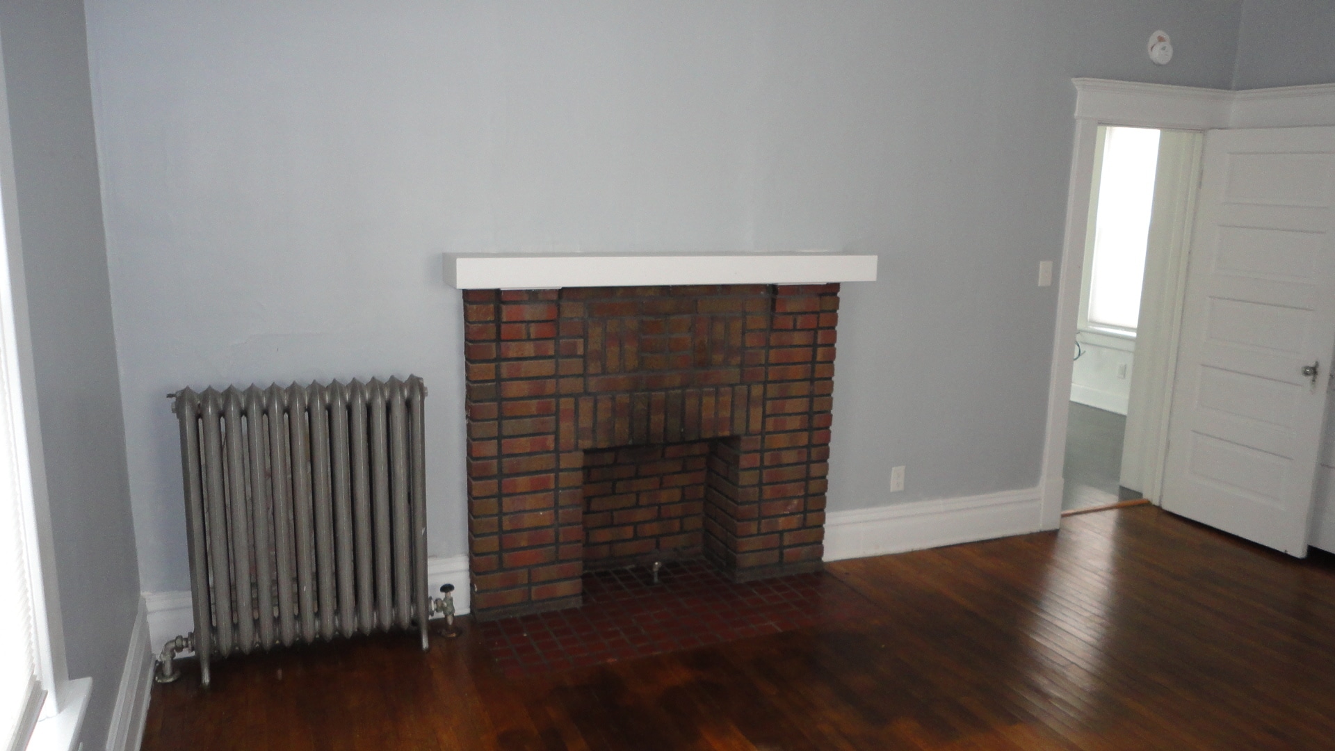 bedroom - 353 Demain Ave