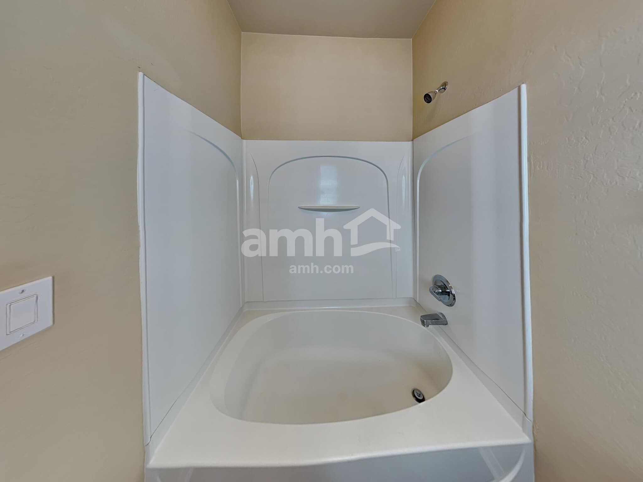 Building Photo - 683 S 221st Dr