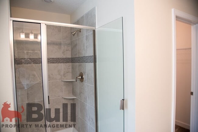 Building Photo - 11808 Campfire Story Ln