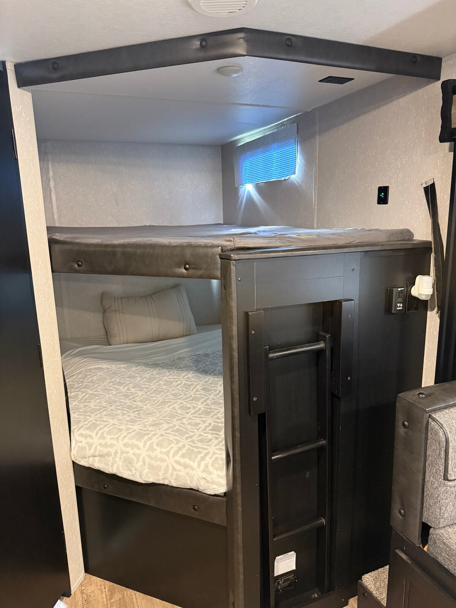 Building Photo - 48 Enos Dr