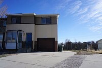 Building Photo - West Jordan 5 Bedroom Townhome