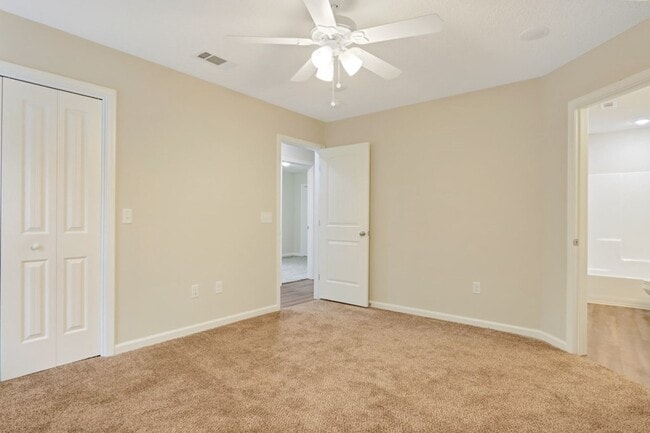 Building Photo - 126 Villa Rd