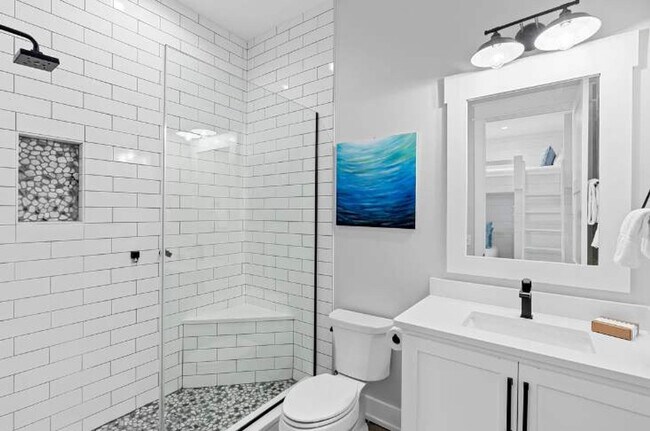 Building Photo - 157 S Arnold Rd