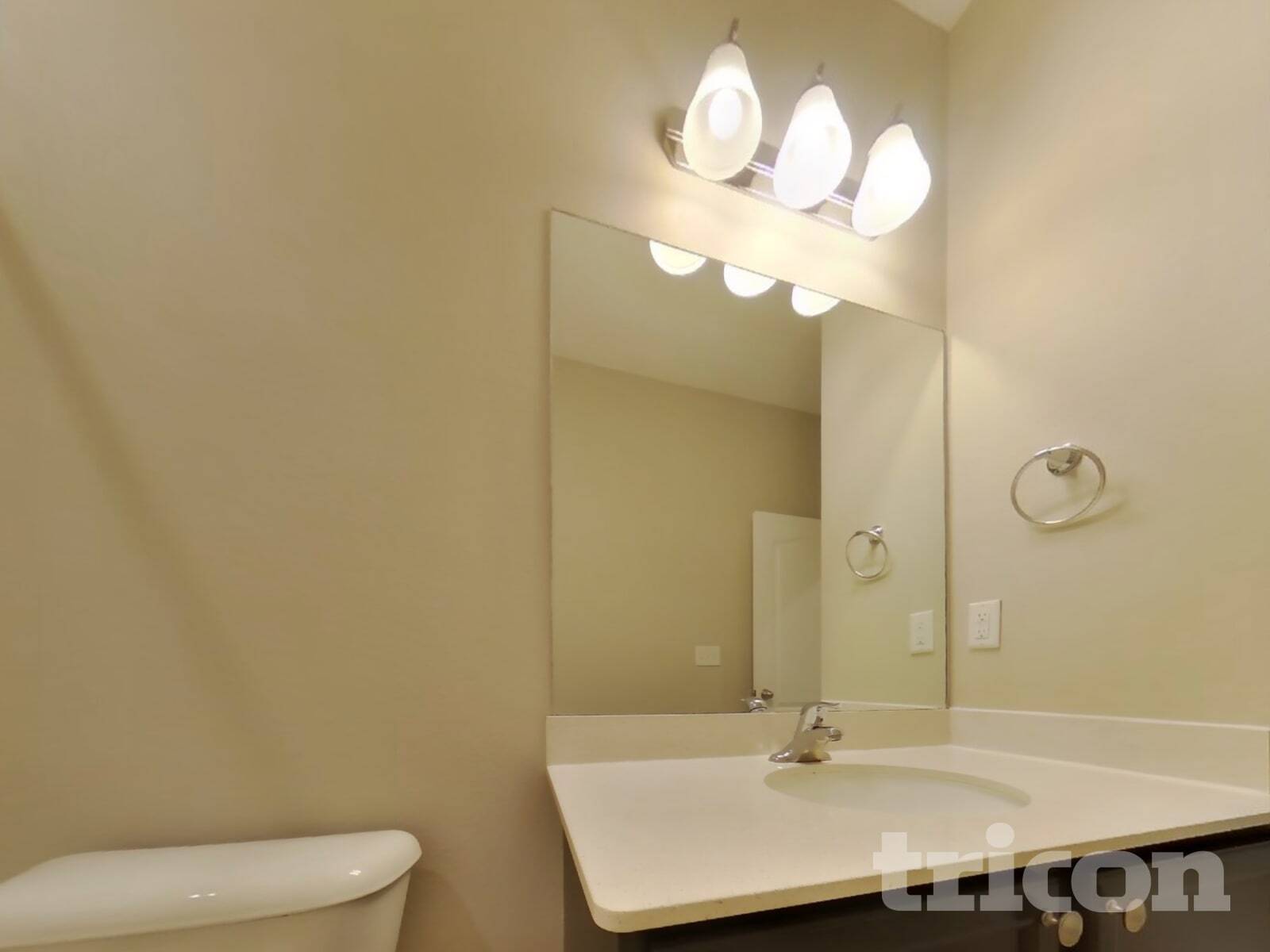 Building Photo - 1660 Luft Ln