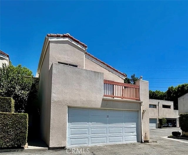 Building Photo - 10022 Reseda Blvd