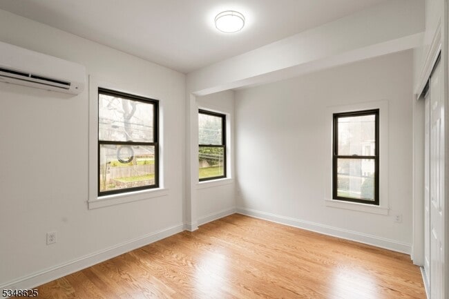 Building Photo - 167 Harrison Ave