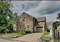 Building Photo - 4 Laurel Village