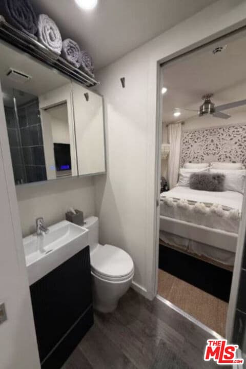 Building Photo - 9416 Beverlycrest Dr