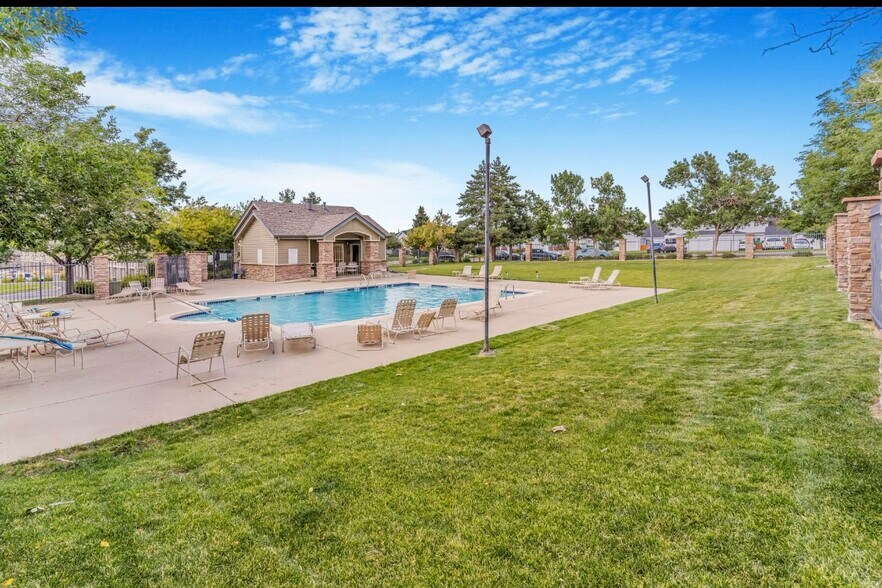 Building Photo - 3231 S Waco Ct