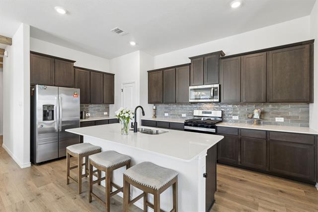 Building Photo - 3600 Bedrock Wy