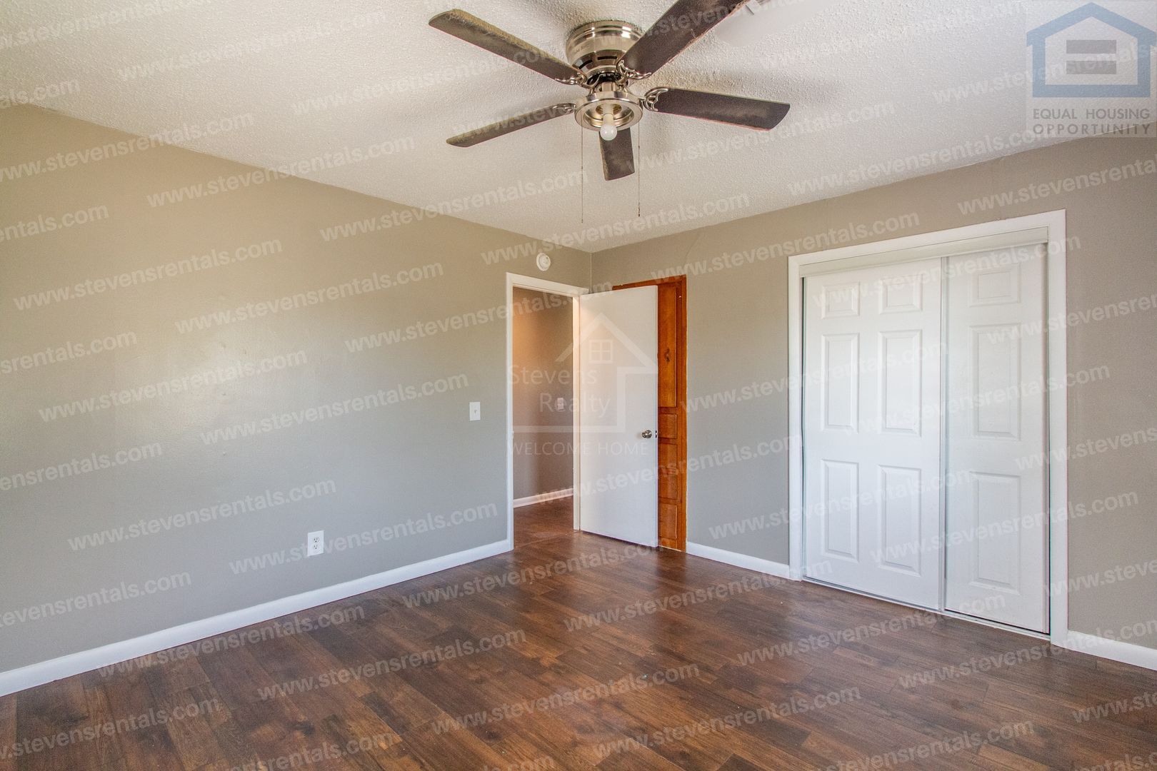 Building Photo - 707 SW 49th St