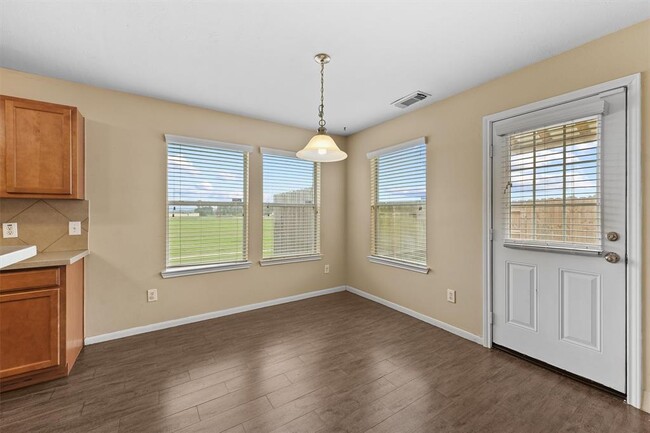 Building Photo - 8342 Loetsch Ridge Way