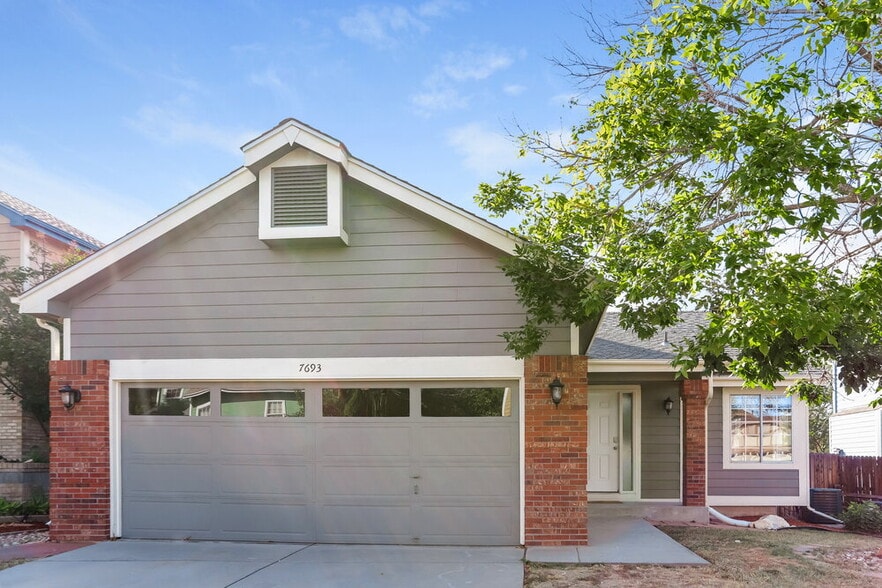 Primary Photo - 7693 Halleys Dr