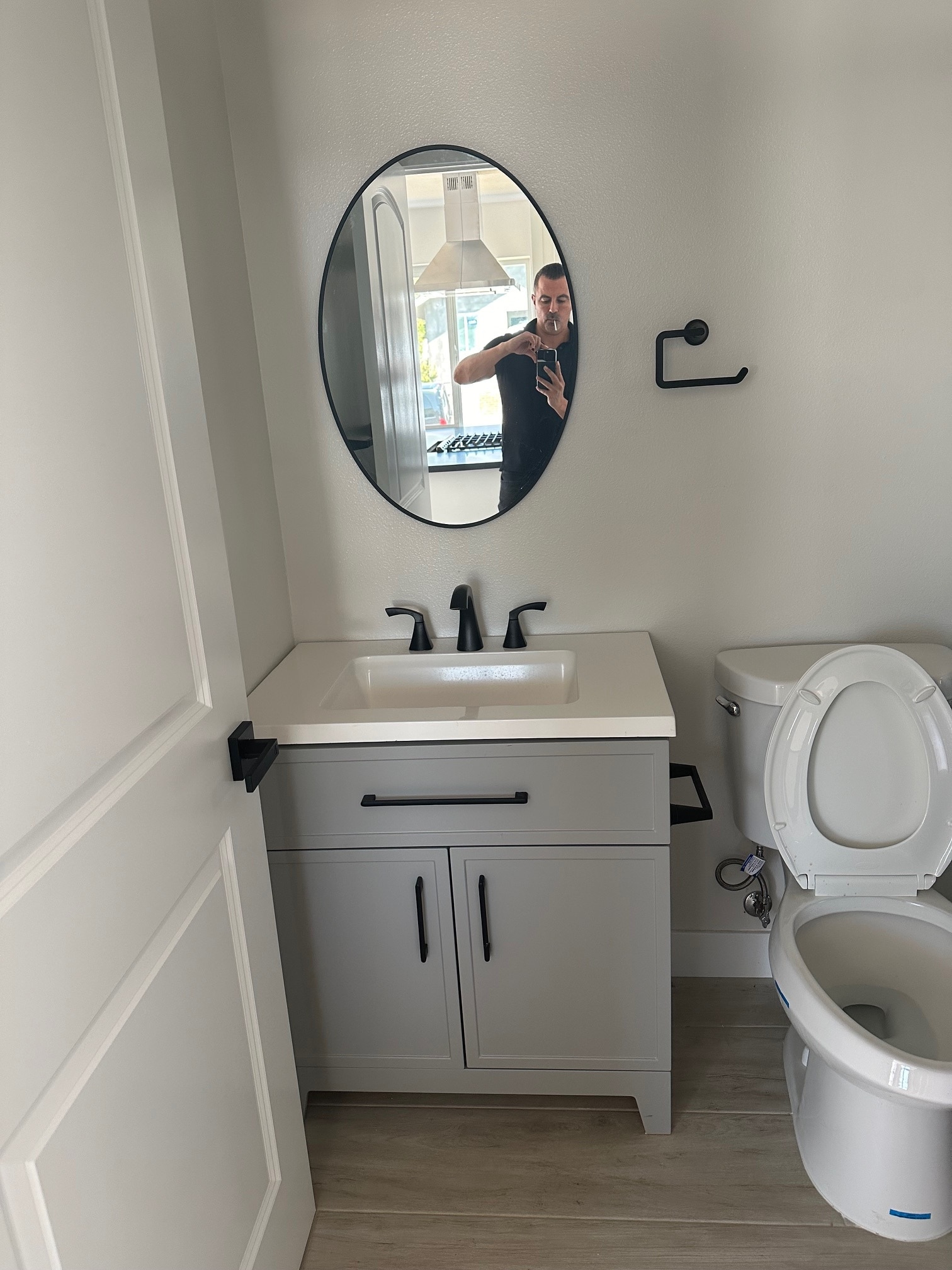 Bathroom vanity - 16730 Septo St