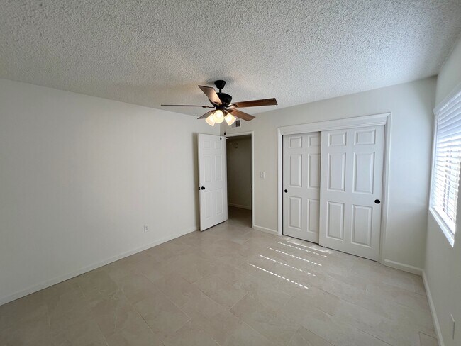 Building Photo - 7415 Hooper Ave